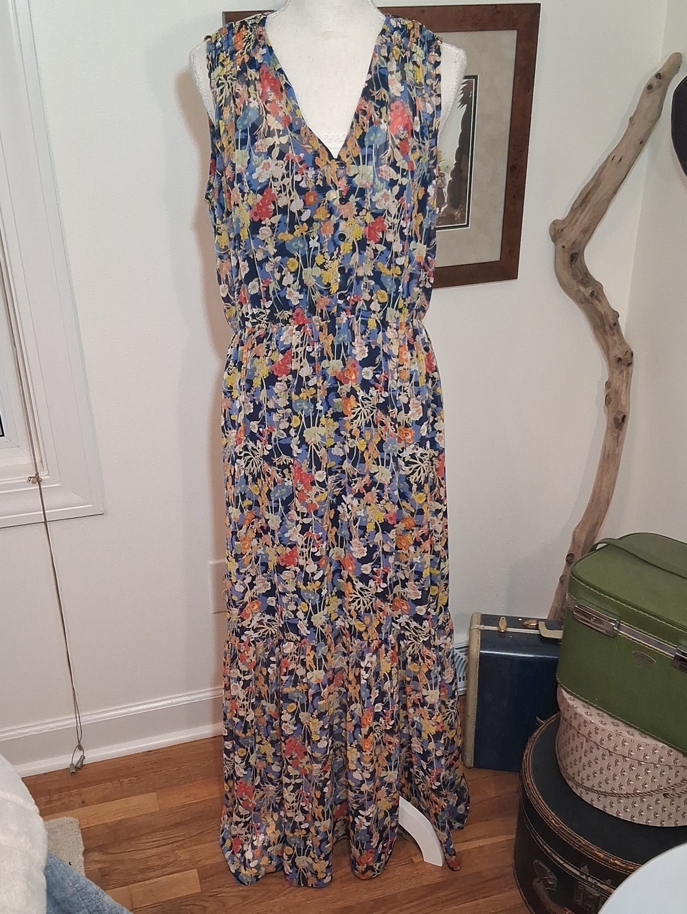 ECI Navy Floral V-Neck Sleeveless Maxi Dress
